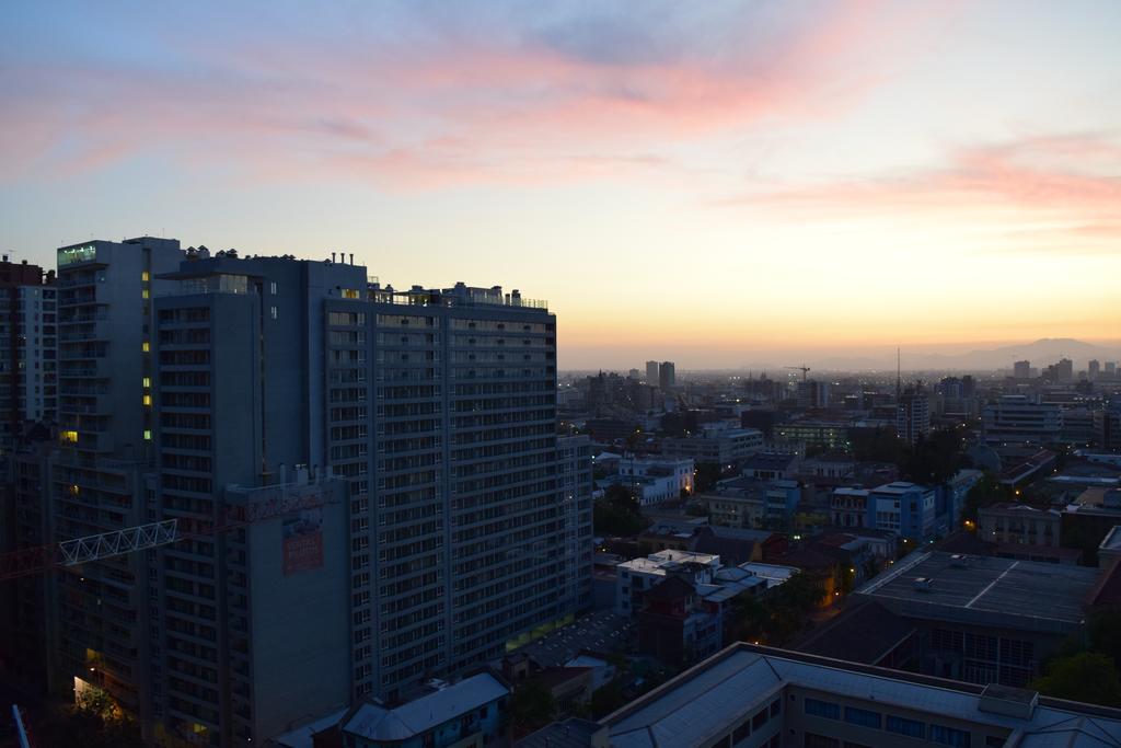 Sys Suites Lord Cochrane Santiago Exterior foto